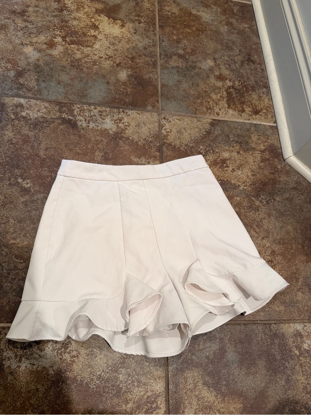White Ruffled Hem Shorts